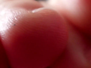 Giantess Hide and Seek