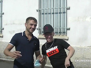 The sexy twink Alec fucked raw by romantik