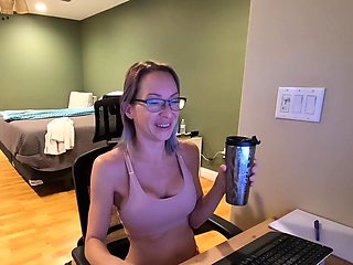Hot amateur webcam teen masturbates for their fans