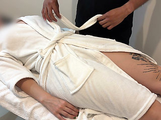 naked massage for a gym girl