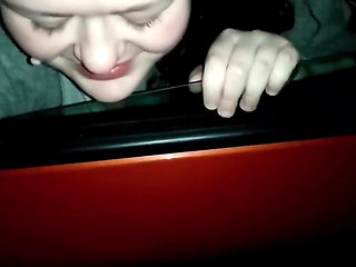 YoungEnglishBBW outdoor dodding handjob