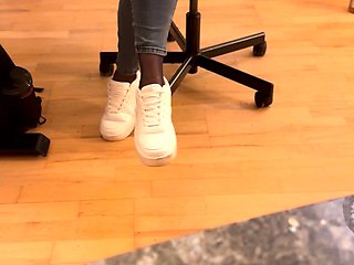 Amateur Foot Fetish Girlfriend Sucks and gives a Footjob