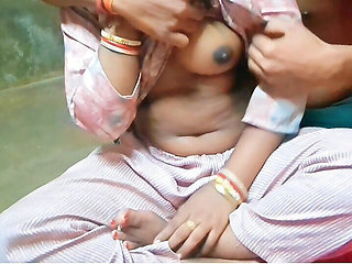 Desi Indian Village Bhabhi Show Boobs with Lover