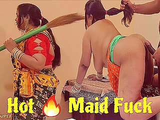 Hot maid enjoyful quick fuck with owner.