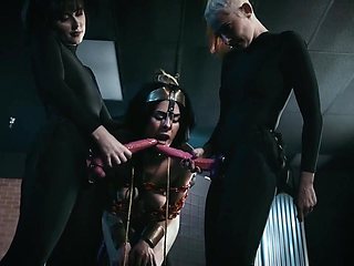 LESDOM kinky porn mind-blowing clip