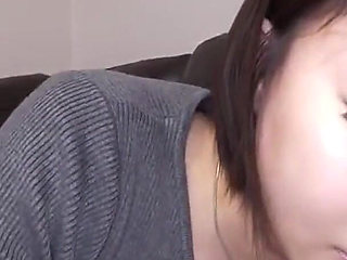 A Heat Surges as Arisa Hanyu Unleashes Her Bold, Stunning Curvy Presence - Scene.1