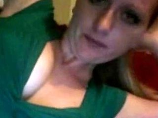 British Amateur Flashes Nipples on Webcam