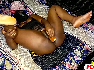 Ebony Girl Enjoy Her Big Dido in Her Pink Pussy