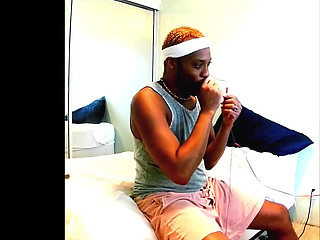 Kennie Jai Beats His Meat!