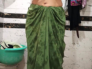Priya Bhabi Nice Body Show