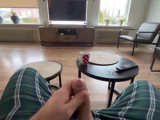 Wait for mom to come!