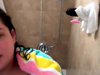 Live Stream with Dani Valentina