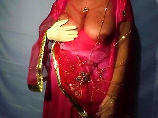 Indian cool damsel pounded while working in garb factory - clear English story