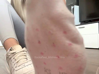 I know you love taking care of my feet. So do it right this time