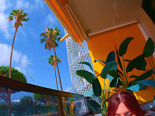 Blowjob Hoping the Neighbors Will Look at Me