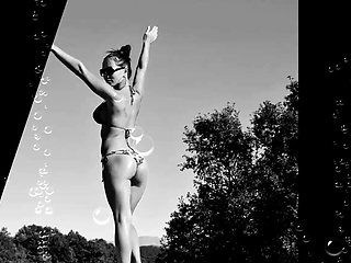 Real amateur outdoor couple enjoying hard fucking action