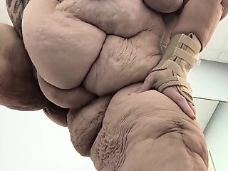 Horny Hairy Pussy Standing on the Floor Cums Landing