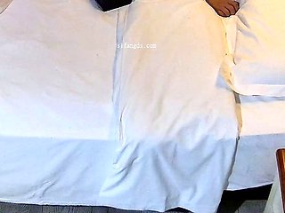 Amateur Latina MILF On Webcam More webcamgirls