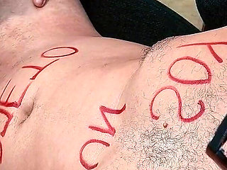 Two Very Latinas Suck the Dicks of Some Statues