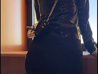 Lady Eve Rest in the Hotel