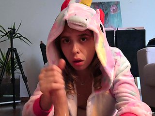 Steph's hardcore pounding of Brunette Scarlett