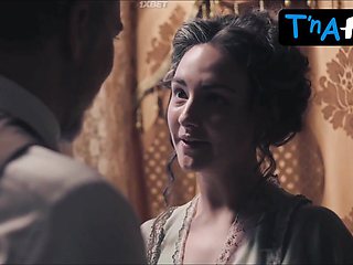 Camila Sodi Bosoms Episode in The Dentist