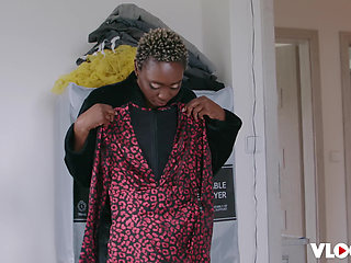 Busty Ebony Zaawaadi Sex Desires Fulfilled