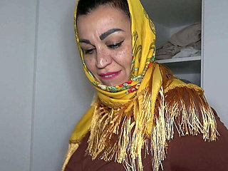 Arab Stepmom Diana Zilli in Hijab Gives Blowjob and Big Ass Fuck