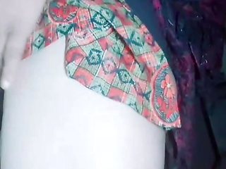 Hot Lavanya is trying to satisfy her lust with vegetables, but as soon as I get a little excited, I take out my panties