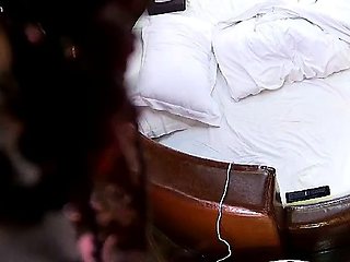 Horny fat arab housewife fingered on amateur hidden cam