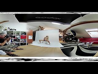 Adroit girl - 3d in virtual reality clip - Bravo Models