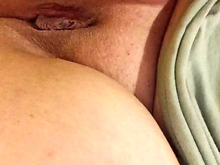 Wet pussy cums on big tits