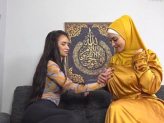 Hot lesbian in hijab enjoys licking