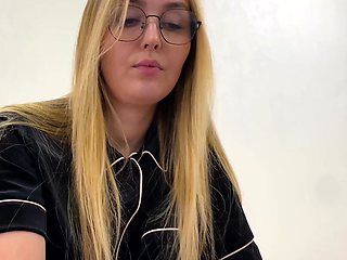Amateur blonde gives great handjob