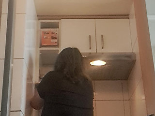 MILF, Cleaning the Kitchen