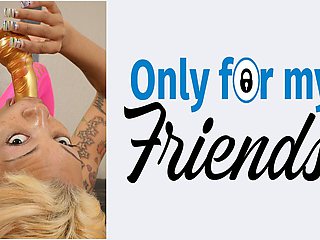 My Girlfriend Diamond Princess an Ebony Pig with Shaved Vagina and Light Hair Has Fun with Sex Toys