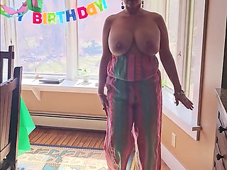 Sexy ONLYFAN Mature MOMMY Shows your her BIG TITS COMPILATION