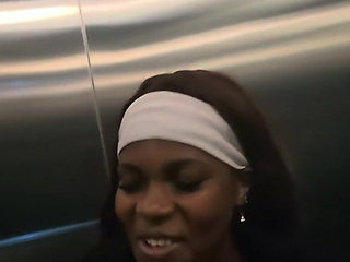 From Strangers to Blowjob in 60 Seconds