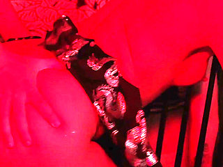 Aura Reader Seduces Her Client