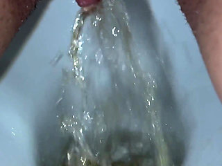 A Morning Collection of Yellow Urine and Dirty Pads! Female POV!