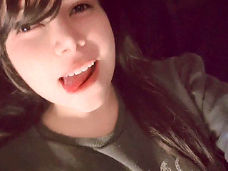 Real Amateur Girl Shows off Her Sweet Body and Masturbates