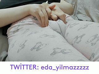 CAMEL TOE- PUFFED PUSSY- SWOLLEN PUSSY- BIG PUSSY- TURKISH MILF- TURKISH PORN- PAJAMAS