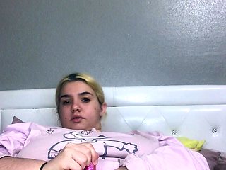 amateur his tall blonde fetish masturbating on live webcam