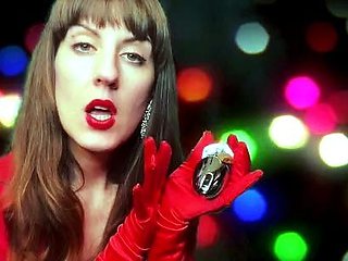 Dommetomorrow - a Very Chaste Christmas