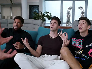 Sienna Day Begs for Hardcore Gangbang with Double Penetration – Big Tits MILF Gets Stuffed by Huge Dicks!