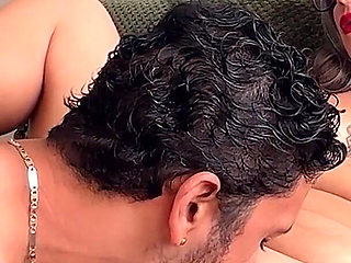 Private Session on the Office Sofa Eating Pussy, Blowjob and Creamy Finish with Lunabigbooty