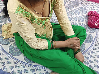 Maid was cleaning her boss room just then Tear her salwar on Bed for Pussy appeared through salwar Boss Fucked Hard