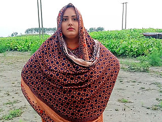 Hoktoml9_Bangladesi village sister-in-law brought me a bag and got on top of me and fucked me.