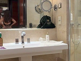 Bwc Fucks Petite Lulu Wild Without Condom