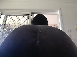 Twerking for Tips